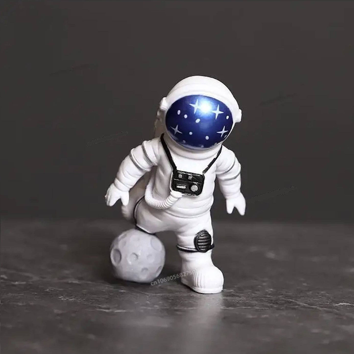 Attractive Outer Space Astronaut Statue For Home Decor Bulk