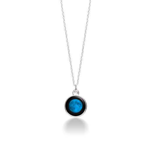 Charmed Simplicity Moonglow Necklace