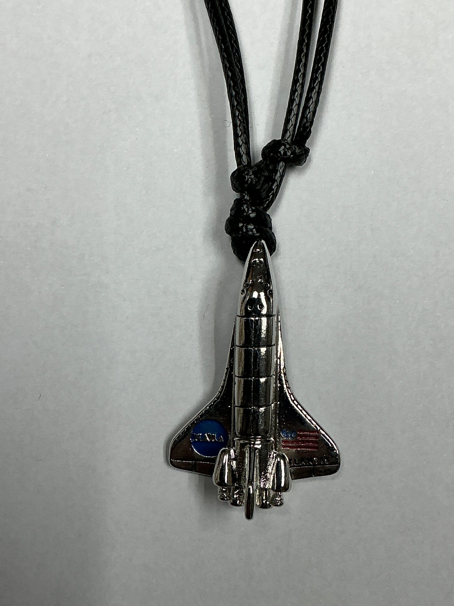 SLIDER CORD NK W/ ENAMEL SPACE SHUTTLE PENDANT