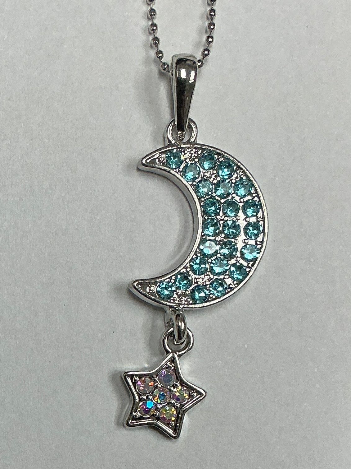 Necklace w/Rhinestone Moon & Star
