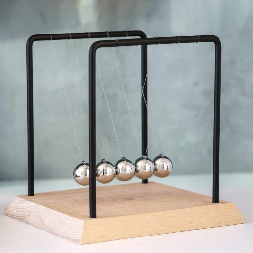 7" Newton's Cradle