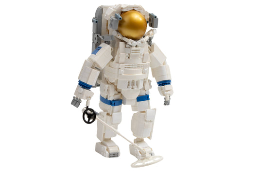 SPACE ADVENTURE ASTRONAUT CONSTRUCTION TOY