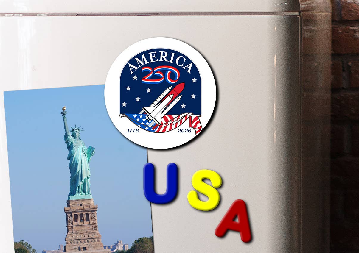 America250™ Rocket Magnet Round
