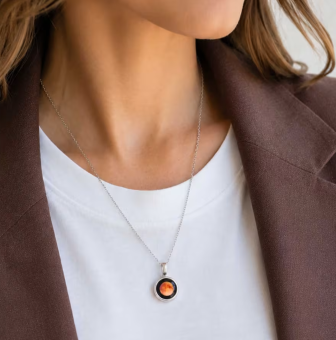 Harvest Moon Sky Light Moonglow Necklace