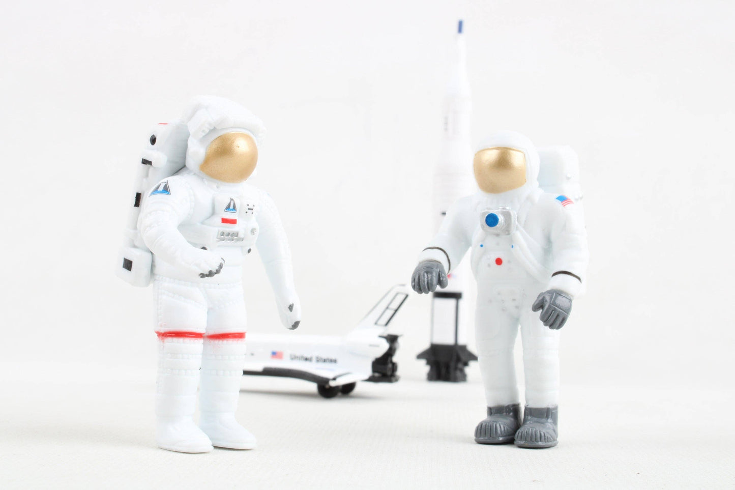 SPACE ADVENTURE ASTRONAUT AND SPACECRAFT SET