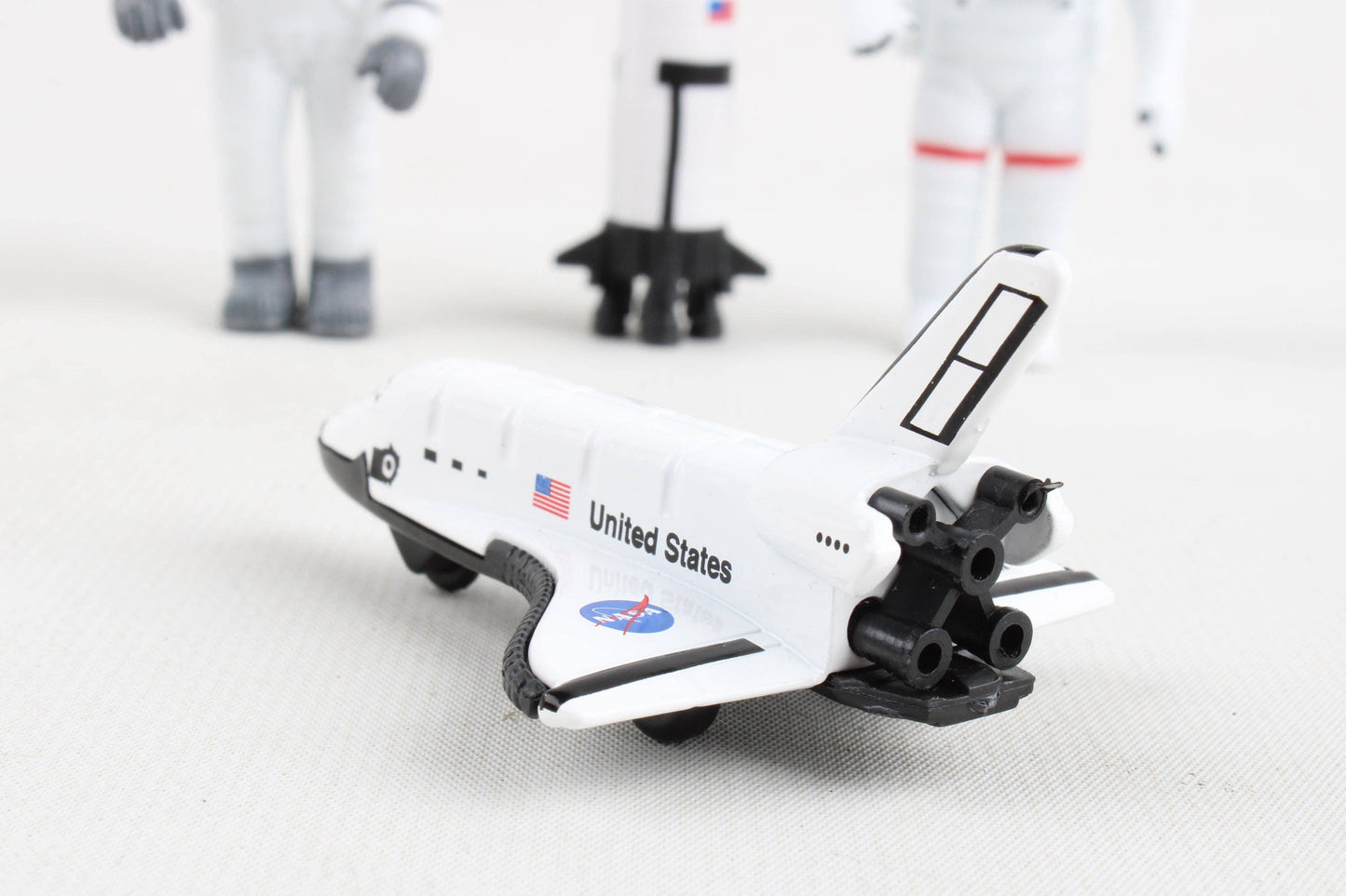 SPACE ADVENTURE ASTRONAUT AND SPACECRAFT SET